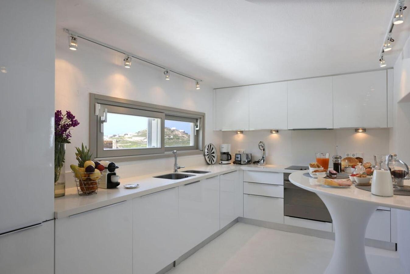 Dafni 4bed With Pool In Kalafatis Spilia Villa *